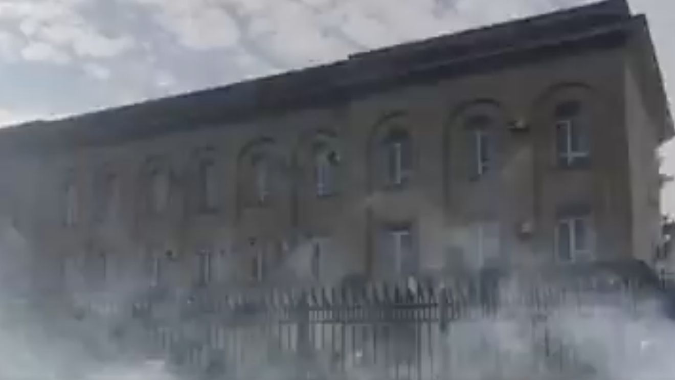 Opoziţia din Georgia a ocupat clădirile oficiale în regiunea separatistă Abhazia