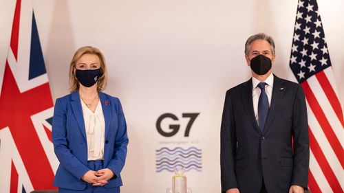 Ministrul de Externe al Marii Britanii i-a îndemnat pe aliații din NATO să se unească împotriva „poziției Rusiei față de Ucraina”: Rusia va suporta consecințele dacă va invada Ucraina