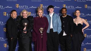 Serialul „Adolescence” a dominat Premiile BAFTA TV 2026, cu patru trofee câștigate