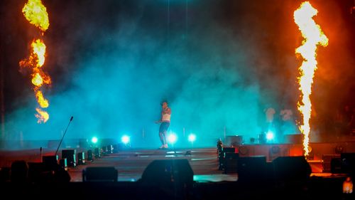 Trapperul Albert NBN, care a înjurat România pe scena Festivalului ”Beach, Please!”, amendat de jandarmi cu 3.000 lei