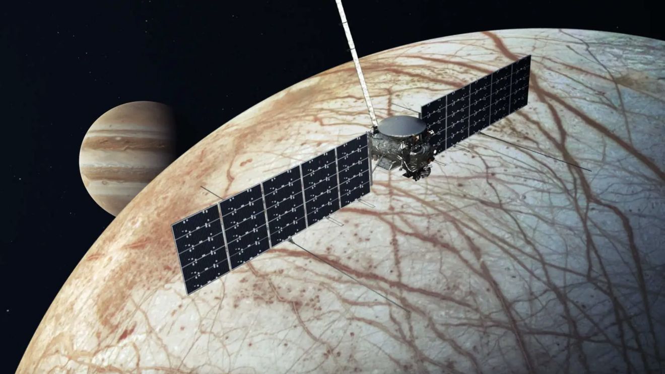 Este posibilă viața pe o lună a lui Jupiter? NASA trimite cea mai mare sondă proiectată vreodată pentru explorarea interplanetară pentru a investiga