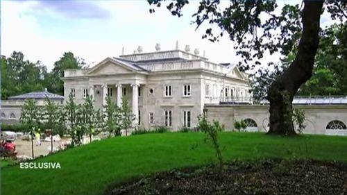 VIDEO Complex rezidențial de lux din Sardinia, aparținând oligarhului Petr Aven, un apropiat al lui Putin, a fost pus sub sechestru