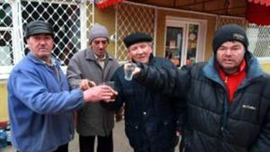 Cea mai mare problemă a constructorilor autostrăzii Piteşti-Sibiu: Sătenii nu vor să muncească pentru salarii de 1000 de euro / ”Te bagă la lopată. Îți rupi sănătatea și ajungi la spitale” - presă