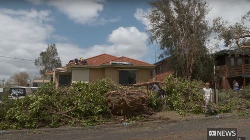 Un mort, sute de mii de gospodării fără curent şi incendii în estul Australiei, în urma unor furtuni în statul Victoria