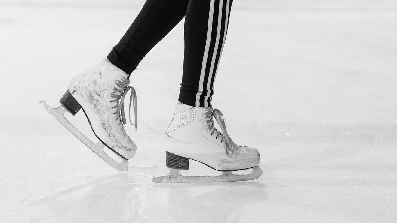 O patinatoare din SUA a cedat una din cele trei probe la care se calificase pentru prietena ei care nu obținuse niciun loc la Jocurile Olimpice din Beijing