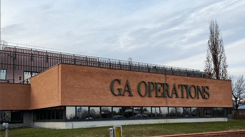 Un tribunal italian ridică controlul asupra companiei Armani din cauza practicilor de muncă