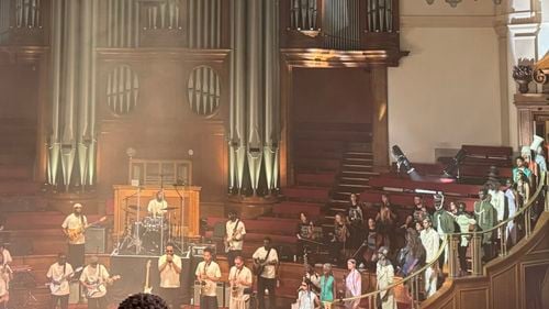 EXCLUSIV  Labrum la London Fashion Week: O poveste puternică, haine mai puțin convingătoare