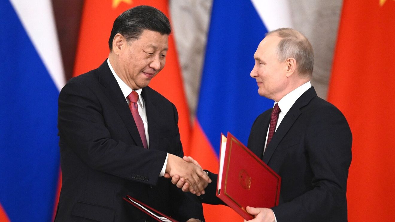 Putin, discuții cu Xi pentru creșterea exporturilor de petrol rusesc / China importă aproximativ 2,3 milioane de barili pe zi din Rusia