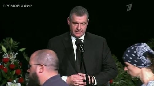 VIDEO Leonid Sluțki a parafrazat sloganul naziștilor lui Hitler la funeraliile Dariei Dughina: O țară, un președinte, o victorie!