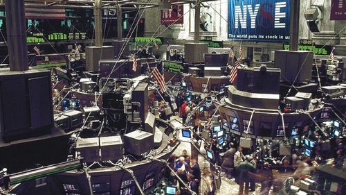 Bursele europene au închis miercuri în scădere puternică / Titlurile Credit Suisse au condus declinul băncilor / Acţiunile bancare au scăzut cu 7%, înegistrând cea mai proastă sesiune de când Rusia a lansat invazia pe scară largă a Ucrainei