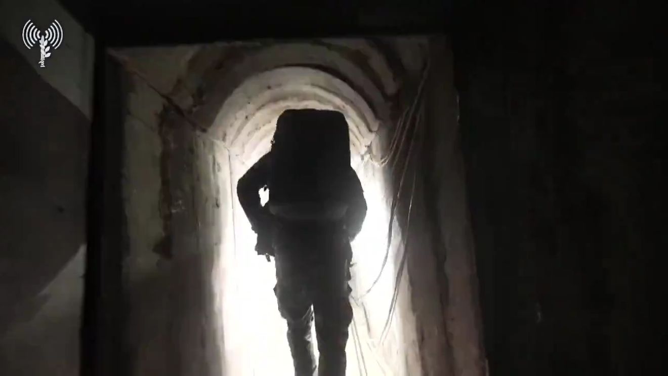 Armata israeliană a distrus în Gaza un tunel de 1,5 kilometri folosit de teroriștii Hamas ca depozit de arme