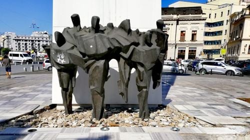 De la "Memorialul Renaşterii" la "Memorialul Ruşinii". Monumentul care ar trebui să cinstească memoria eroilor de la Revoluţie arată deplorabil din cauza actelor de vandalism, dar şi a nepăsării autorităţilor