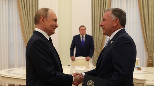 Cine a divulgat apelul lui Witkoff care sfătuia Kremlinul cum să-l convingă pe Trump în privința planului de pace pentru Ucraina ? (analiză The Guardian)