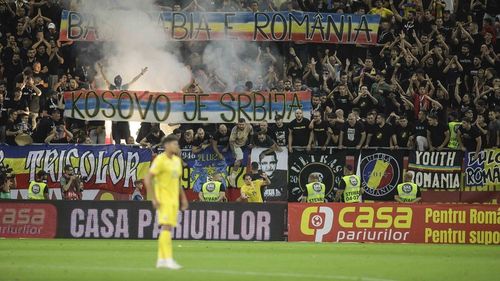 Federația de Fotbal din Kosovo, amendată pentru comportamentul necorespunzător al suporterilor din înfrângerea cu 3-0 în fața României / Cele două națiuni se vor mai întâlni în noiembrie la București