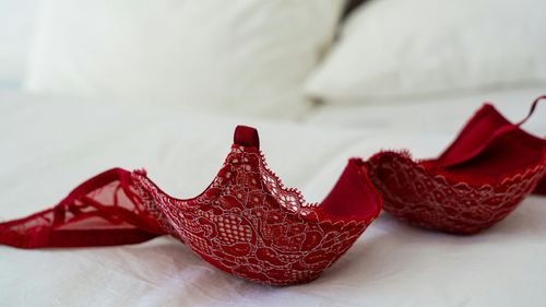 Cum se adaptează brandurile de lenjerie la tarifele vamale din SUA