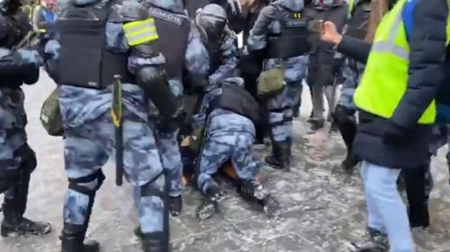 Purtătorul de cuvânt al lui Putin, despre protestele pro-Navalnîi: Împotriva huliganilor şi provocatorilor trebuie aplicată legea cu severitate / În plus, Rusia a înăsprit legea împotriva promovării online a demonstrațiilor