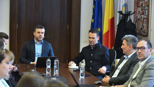 Ciprian Ciucu, întâlnire cu Robert Negoiță pentru stabilirea unei strategii de cooperare în Capitală: Unde nu suntem compatibili le punem deoparte și le discutăm până ne armonizăm / Negoiță: Am găsit înțelegere și deschidere pentru a rezolva blocajele din trafic
