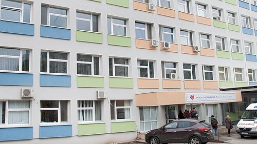 20 alleged deaths from medication error at Pantelimon Hospital's ICU in Bucharest; manager confirms 19, investigation underway—prosecutors open criminal case