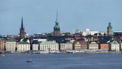 Premieră în Europa: Automobilele pe benzină şi motorină nu vor mai avea voie în centrul oraşului Stockholm din 2025 / Zona va fi accesibilă numai mașinilor electrice sau anumite tipuri de hibrid / Alte capitale au interzis deja doar mașinile pe motorină 