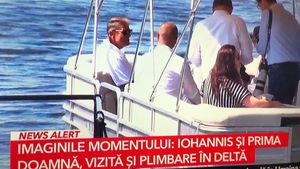 Klaus și Carmen Iohannis, plimbare cu barca în Delta Dunării