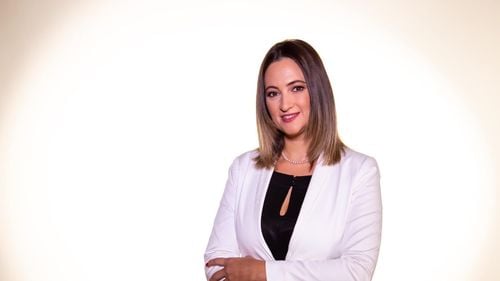 Fost purtător de cuvânt al lui Klaus Iohannis și consultant la Electrica, Mădălina Dobrovolschi revine la postul național TVR1, cu emisiunea „Ţară, ţară, cine eşti?”