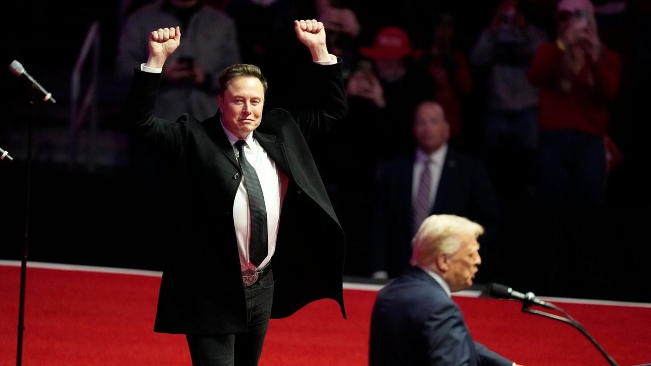 Averea lui Donald Trump a scăzut luni cu 300 de milioane de dolari, pe fondul prăbuşirii acţiunilor Trump Media / Elon Musk a pierdut 22,8 miliarde de dolari