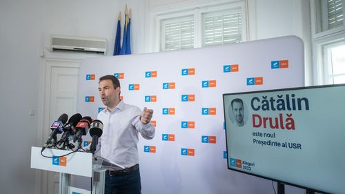 800 de delegați participă la Congresul USR de sâmbătă, pentru adoptarea strategiei privind alegerile din 2024