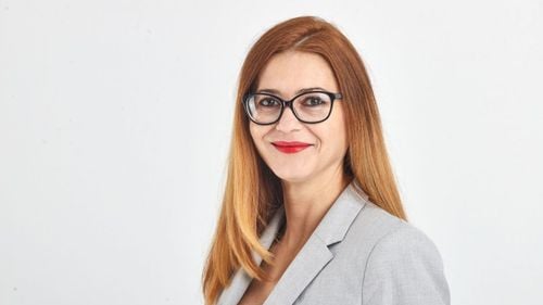 Senatul a respins, la reexaminare, legea prin care jurnaliștii erau scutiți de plata impozitului pe venit. Presadă (USR): Această scutire este un măr otrăvit oferit presei. Presa trebuie să rămână independentă, ferită de orice influență politică