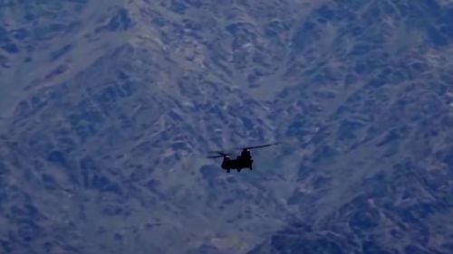 India: Cinci militari au murit după ce elicopterul în care se aflau s-a prăbuşit în apropierea frontierei disputate cu China