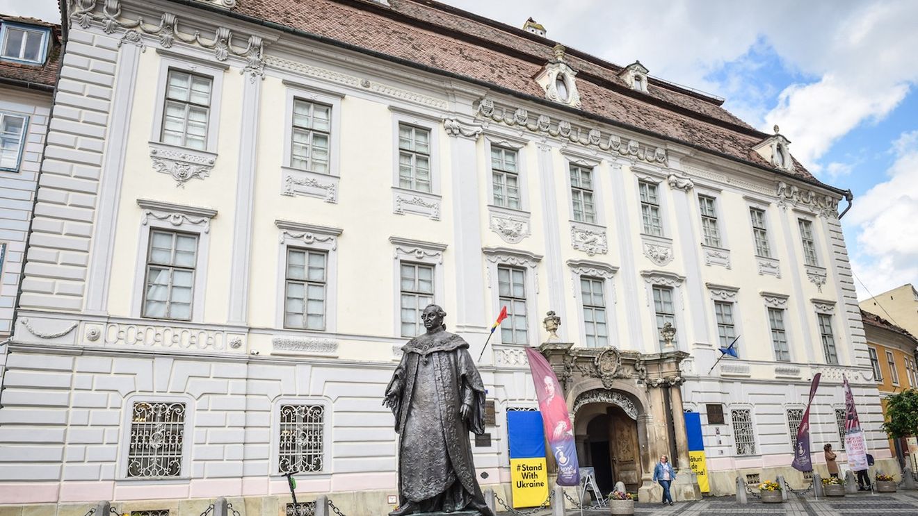 Acces gratuit sâmbătă la Palatul Brukenthal şi Casa Albastră