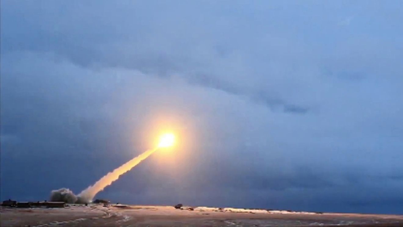 „Micul Cernobîl zburător”: De ce experții consideră racheta nucleară a lui Putin atât ilogică, cât și periculoasă