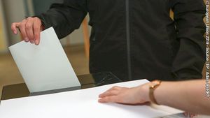 ”Bomba cu ceas a absenteismului”: În opt țări, nici măcar jumătate dintre alegători nu  votează la alegerile europene / România, excepția UE