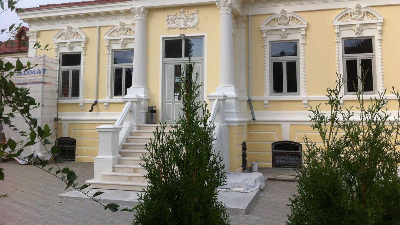 Weekend plin de evenimente culturale la Tulcea: Ateliere de creație, teatru stradal, muzică de epocă și tururi ale clădirilor istorice la prima ediție a "Souvenir de Tulcea. Zilele Centrului Vechi"