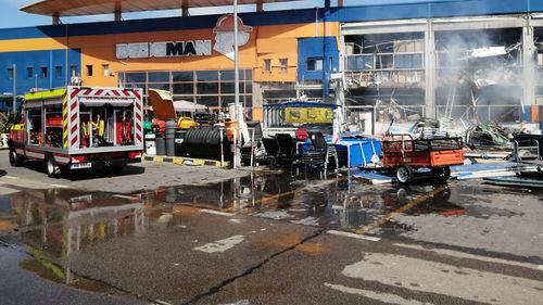 Starea celor doi răniţi în explozia de la Dedeman aduşi la Spitalul Floreasca rămâne gravă