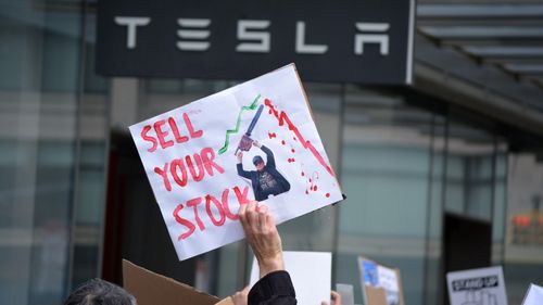 În timp ce în toată lumea se prăbușesc, într-o țară vânzările Tesla au crescut semnificativ / Cetățenii „nu îl plac pe Musk, dar nu se rușinează să dețină o Tesla”