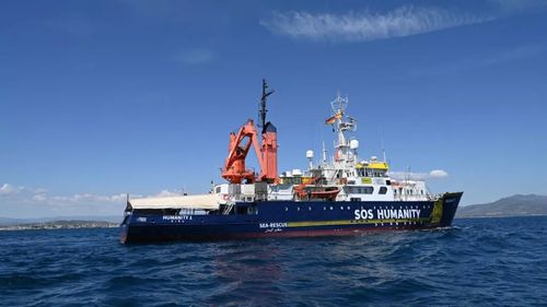 Corriere della Sera: Un român, șeful echipajului SOS Humanity, navă care salvează refugiați în Mediterana / "Nu m-am resemnat cu faptul că se poate muri în continuare prin înec” / ”Sincer, nu știu cât mai putem rezista”