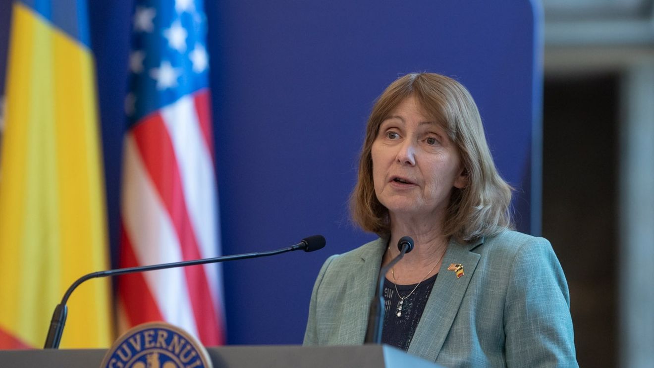 Ambasadoarea SUA: Există persoane care minimalizează sau ignoră rolul colaboratorilor locali în comiterea Holocaustului