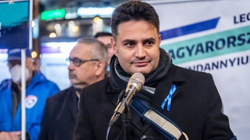 Candidatul opoziției la alegerile din Ungaria, Péter Márki-Zay, boicotat masiv înainte de vizita la Cluj Napoca/ Cum l-au atacat adversarii politici și au încercat să-i bruieze conferința de presă pe care o va susține marți seara