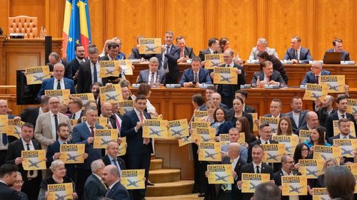 AUR anunță că nu va susţine măsurile de austeritate discutate de partidele aflate la guvernare: Propunem reducerea birocraţiei statului