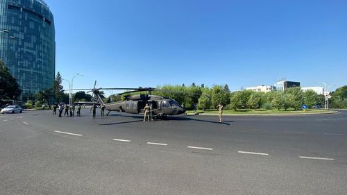 Dosar penal în cazul incidentului din Piața Charles de Gaulle, unde un elicopter militar a aterizat forțat