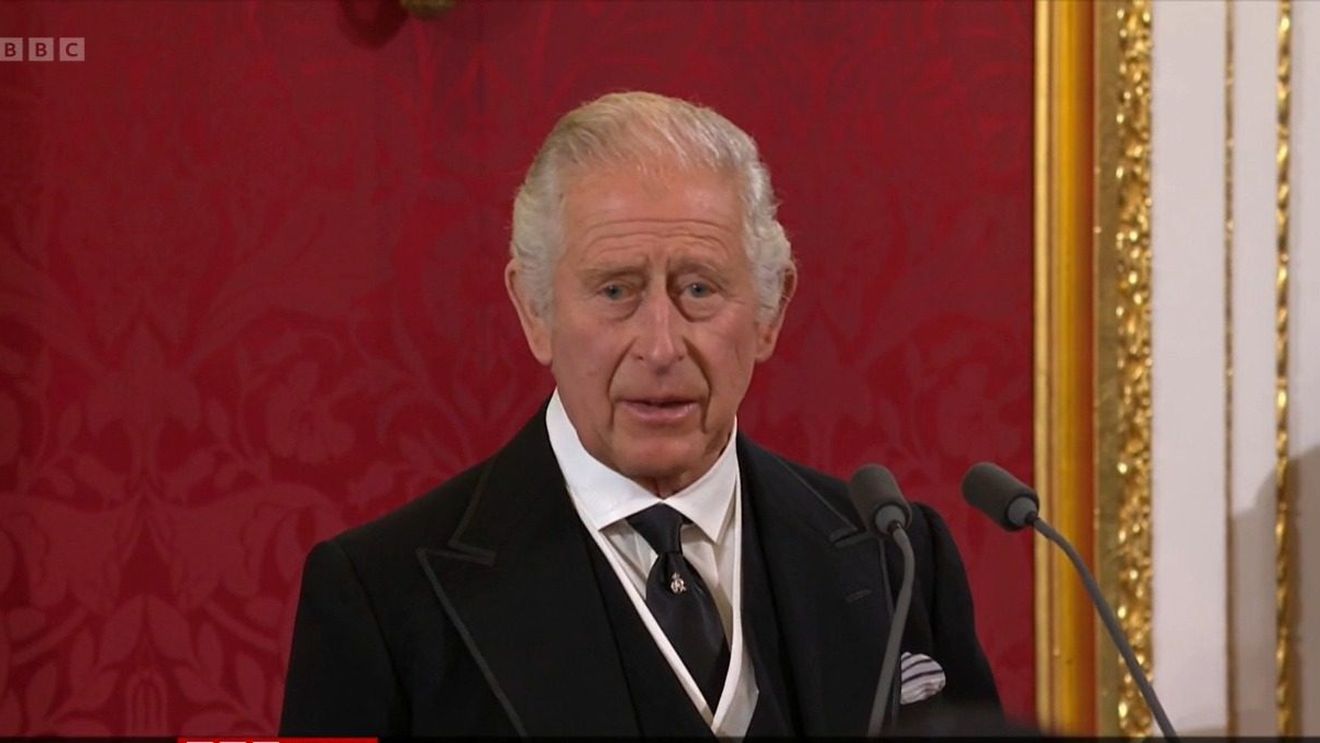 Charles al III-lea a salutat eforturile constante ale Papei emerit Benedict al XVI-lea în favoarea păcii şi a apropierii între catolici și protestanți