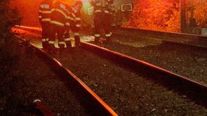 VIDEO UPDATE O locomotivă a luat foc în județul Constanța
