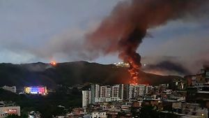 BREAKING Nicolas Maduro, președintele Venezuelei, capturat de SUA și scos din țară în urma unei „operațiuni strălucite”, anunță Donald Trump / Surse: Maduro, reținut de Delta Force / Armata din Venezuela a fost mobilizată – ministrul apărării condamnă „barbaria” SUA / Trump: Câțiva răniți de partea SUA, dar niciun deces