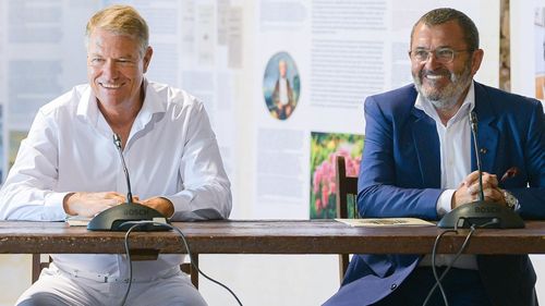 Încă o companie a lui Michael Schmidt, prietenul președintelui Iohannis, câștigă contracte publice: 300 de milioane de lei pentru MHS Truck&Bus SRL