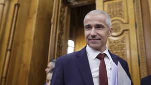 Radu Marinescu: PSD e acuzat că sabotează PNRR pentru că refuză să voteze legile pentru îndeplinirea jaloanelor țintă. Întrebare este care legi