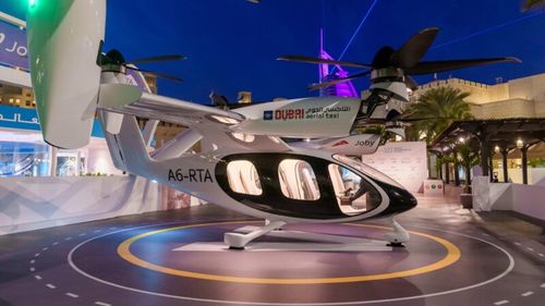 Primul zbor-test al unui taxi aerian din Orientul Mijlociu s-a încheiat cu succes în Dubai