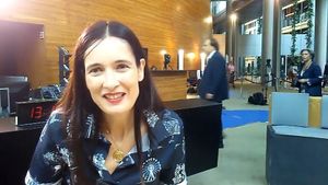 VIDEO INTERVIU Cine amenință Europa și de ce trebuie apărat modul de viață european? Clotilde Armand, europarlamentar USR: Noi vrem să vedem fața oamenilor și vrem ca toate femeile din UE să simtă că nu au o presiune din familie să-și acopere fața