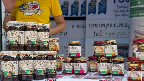 Ministrul Agriculturii, despre produsele românești eliminate de pe rafturi: O să am o întâlnire cu retailerii / Litigiu între Topoloveni și Metro / Florin Barbu: Magiunul pleca cu 9 lei de la procesator şi ajungea în magazinul de retail cu 30 de lei / Reacția Metro