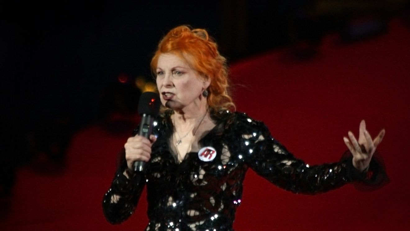 VIDEO A încetat din viaţă creatoarea de modă britanică Vivienne Westwood