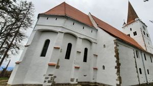 Biserica fortificată din Cincu (Brașov), reabilitată cu fonduri europene / Fortificaţia veche de aproape 800 de ani e vizitată de aproximativ 1.400 de turiști anual